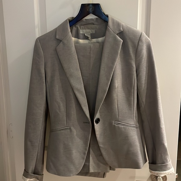 Light Grey Fitted Power Suit - Picture 4 of 6